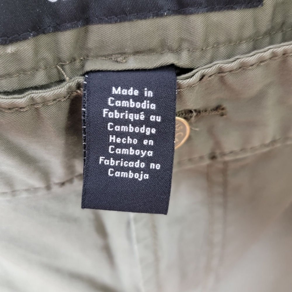 Calvin Klein Jeans Olive Green - Picture 3 of 5